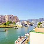 Bocana View * Roses